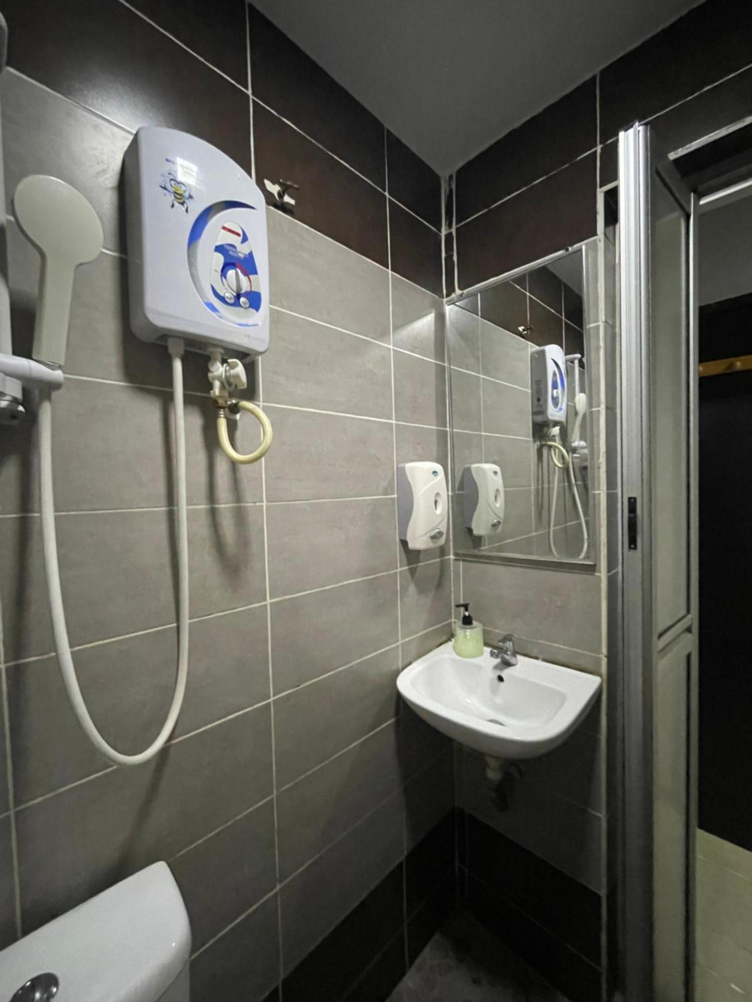 Hotel Rim Global Subang ซูบังจายา ภายนอก รูปภาพ